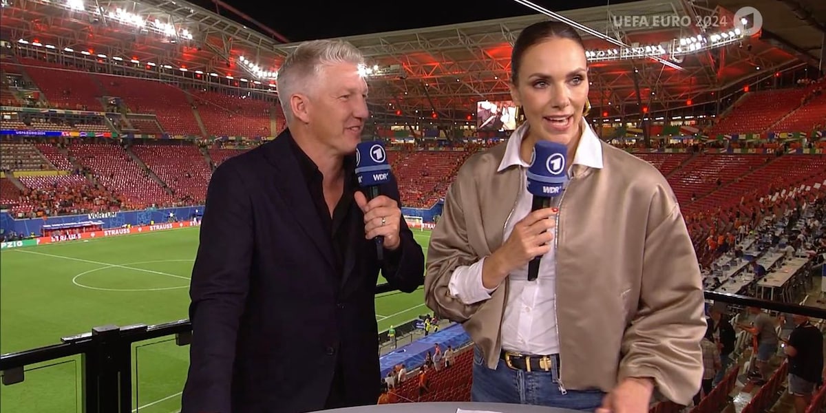 EM: Dicke Luft im TV - Schweinsteiger gibt Esther Sedlaczek einen Korb